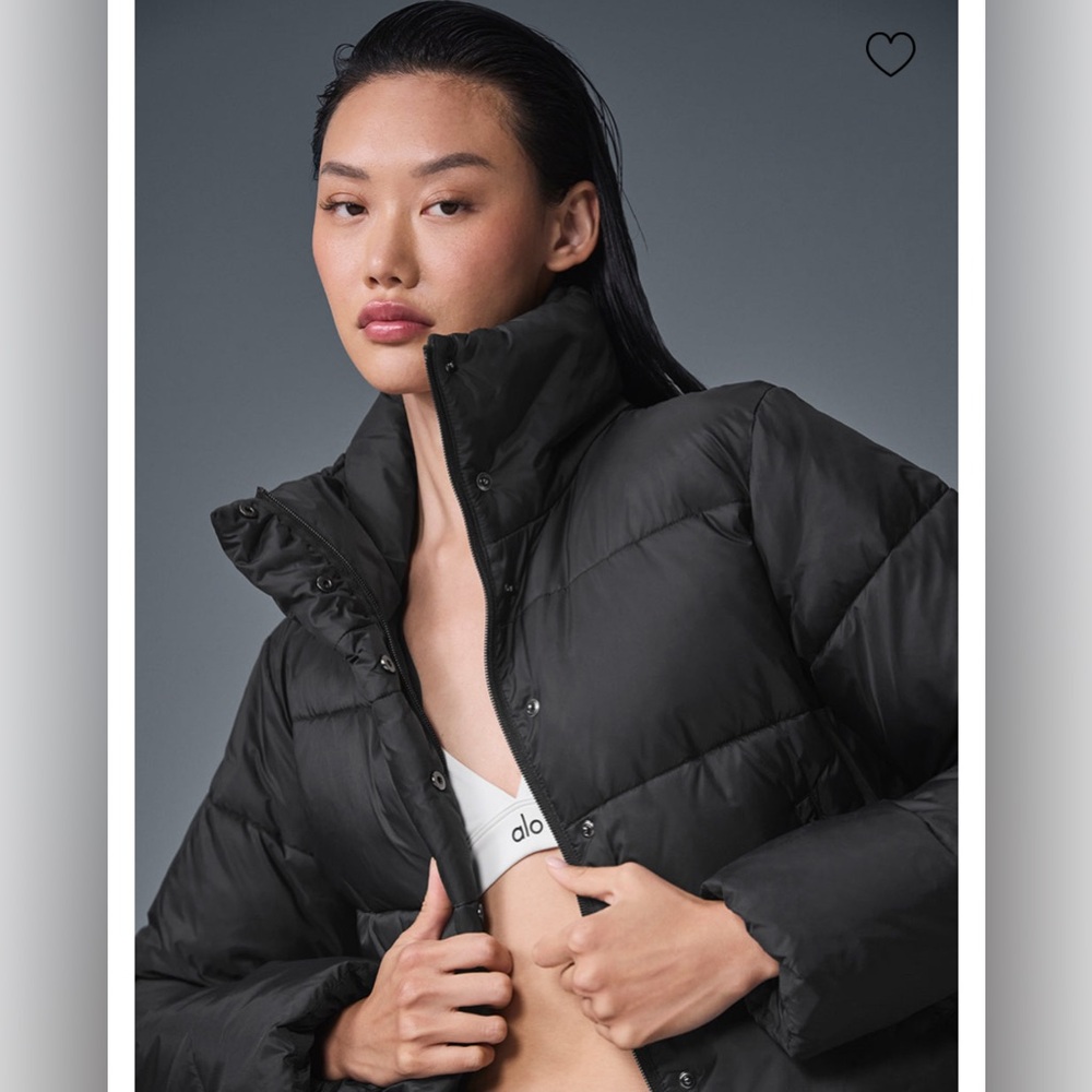 ALO Yoga Black Puffer Jacket for Women
GOLD RUSH PUFFER